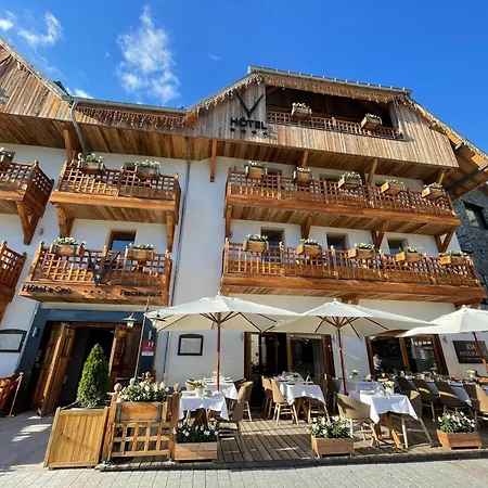 Le V De Hotel