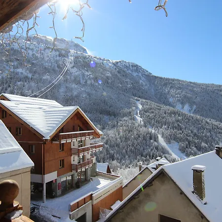 Hotel Le V De 4*